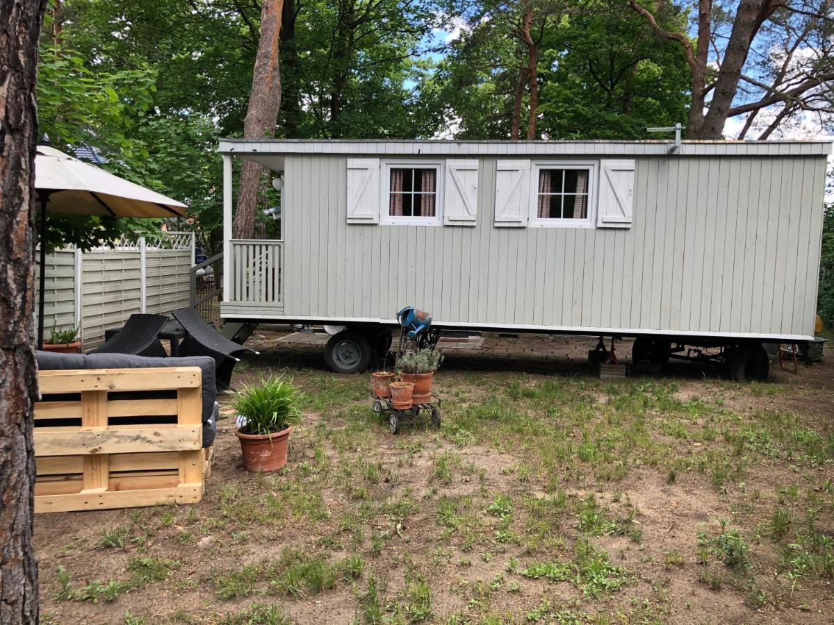 Campsite Stilvoller Bauwagen In Berlin-kopenick *